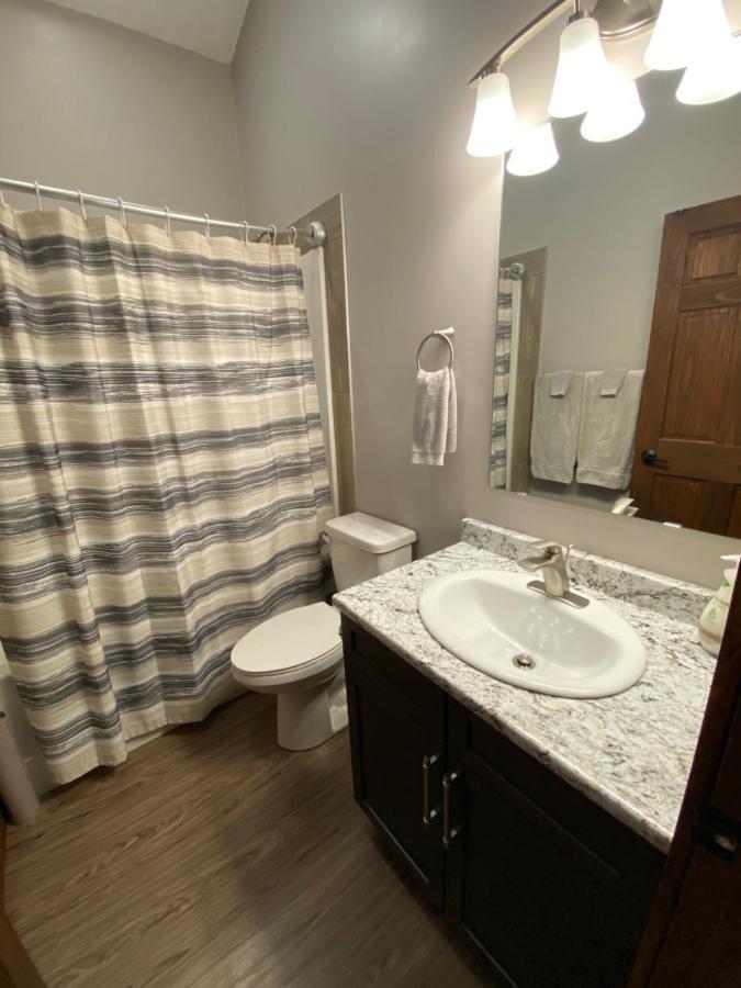 Wolf Den Villa Valemount Ngoại thất bức ảnh