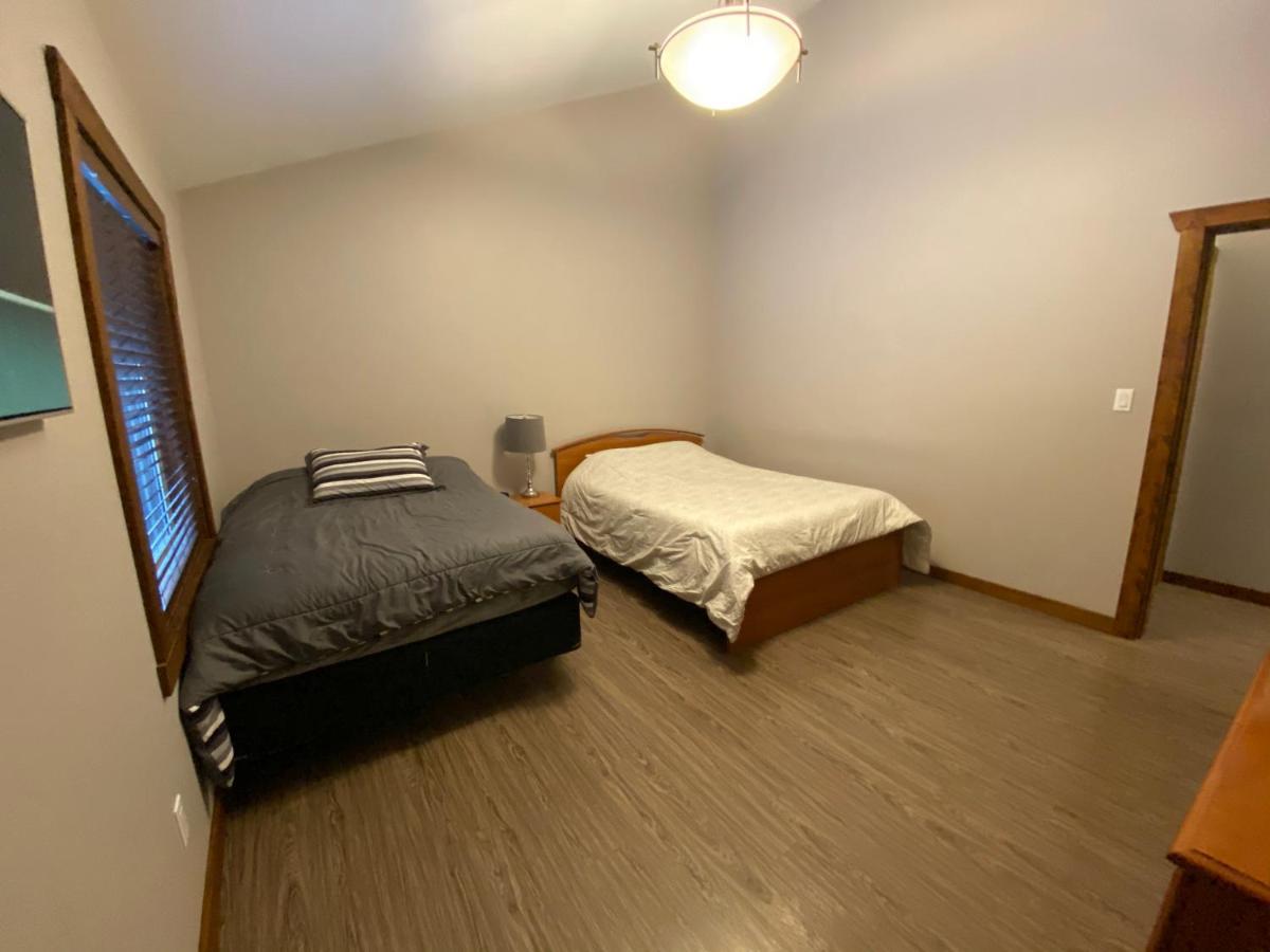 Wolf Den Villa Valemount Ngoại thất bức ảnh